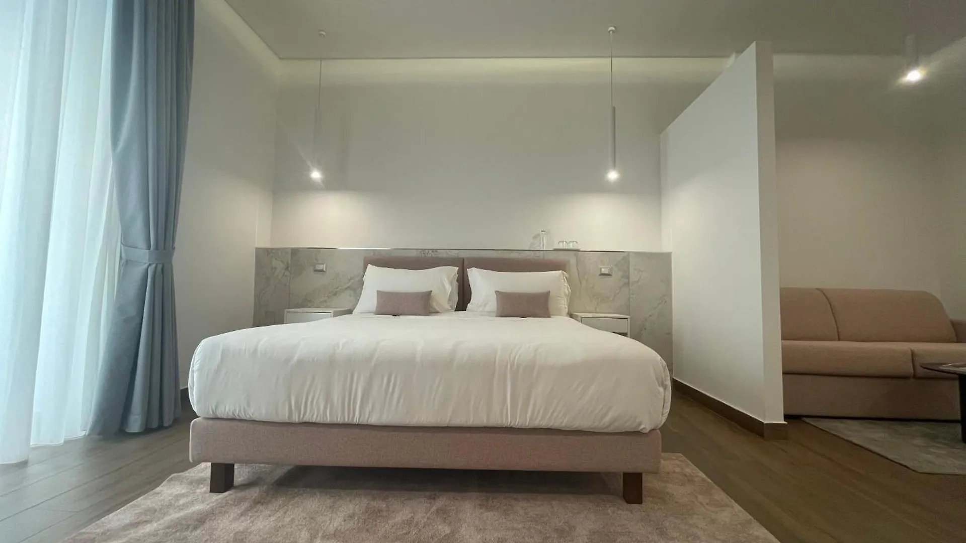 Guest house 4Heavens_Naples Hotel Italy